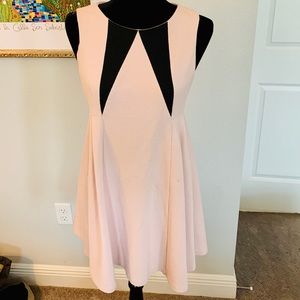 Elegant Black and Cream Sleeveless Dress